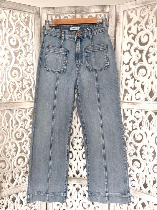 Ava 70s Wide Leg Jean - Light blue