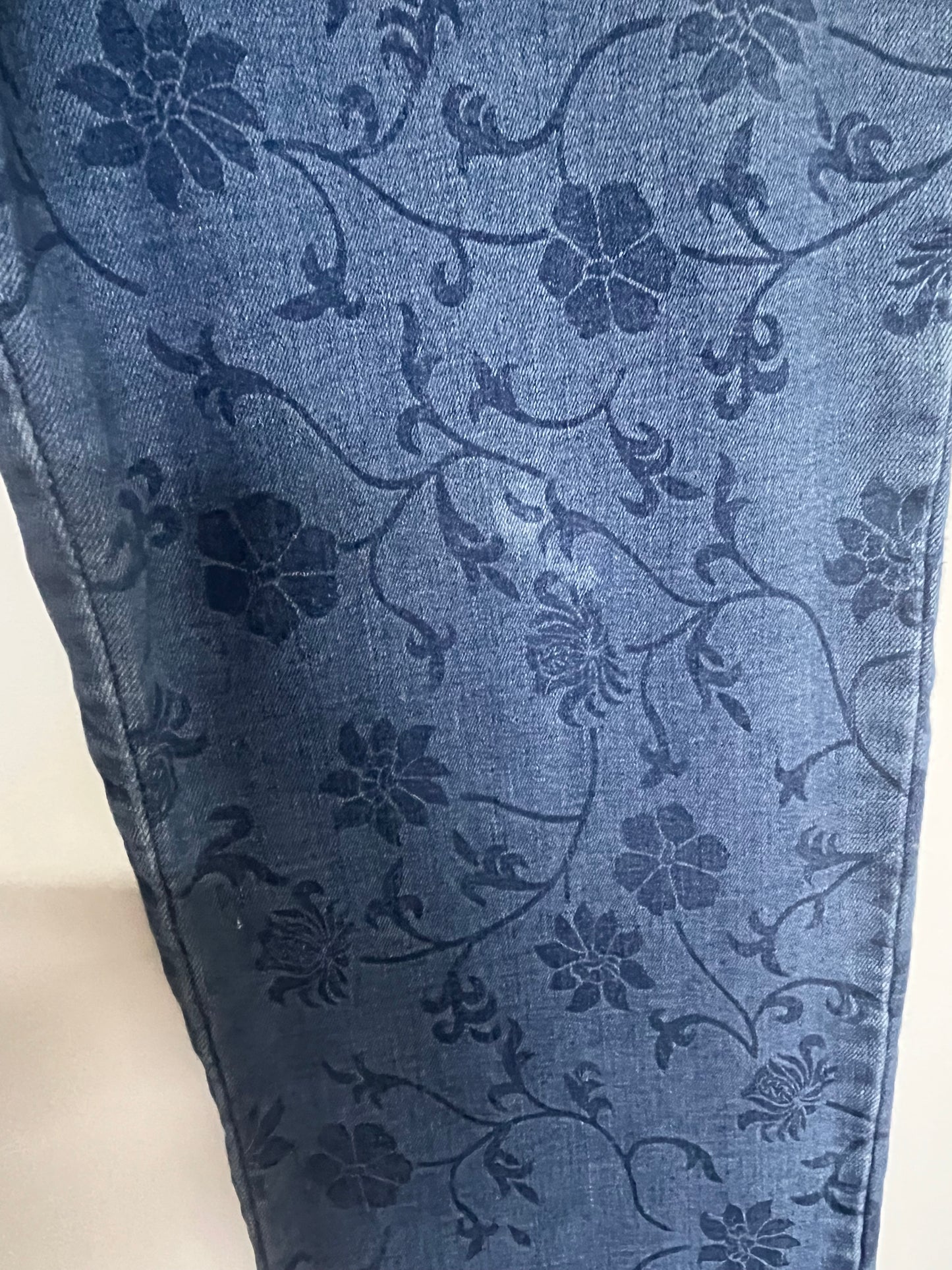 Blue Floral Embossed Stretch Jeans Size 14 - Preloved
